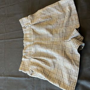 Stylish plaid shorts black and white